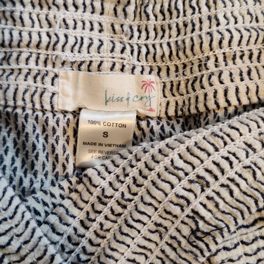 Beach Shorts - Picture 4 of 4
